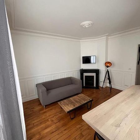 Cosy Appartement Paris A Deux Pas Courbevoie Luaran gambar