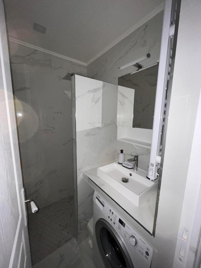 Cosy Appartement Paris A Deux Pas Courbevoie Luaran gambar