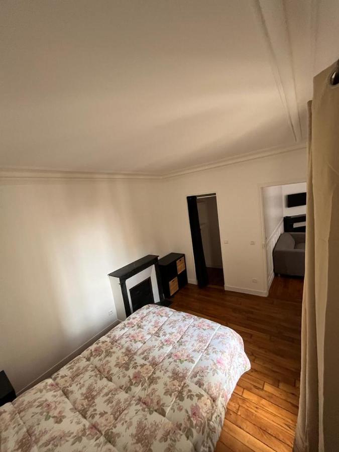 Cosy Appartement Paris A Deux Pas Courbevoie Luaran gambar